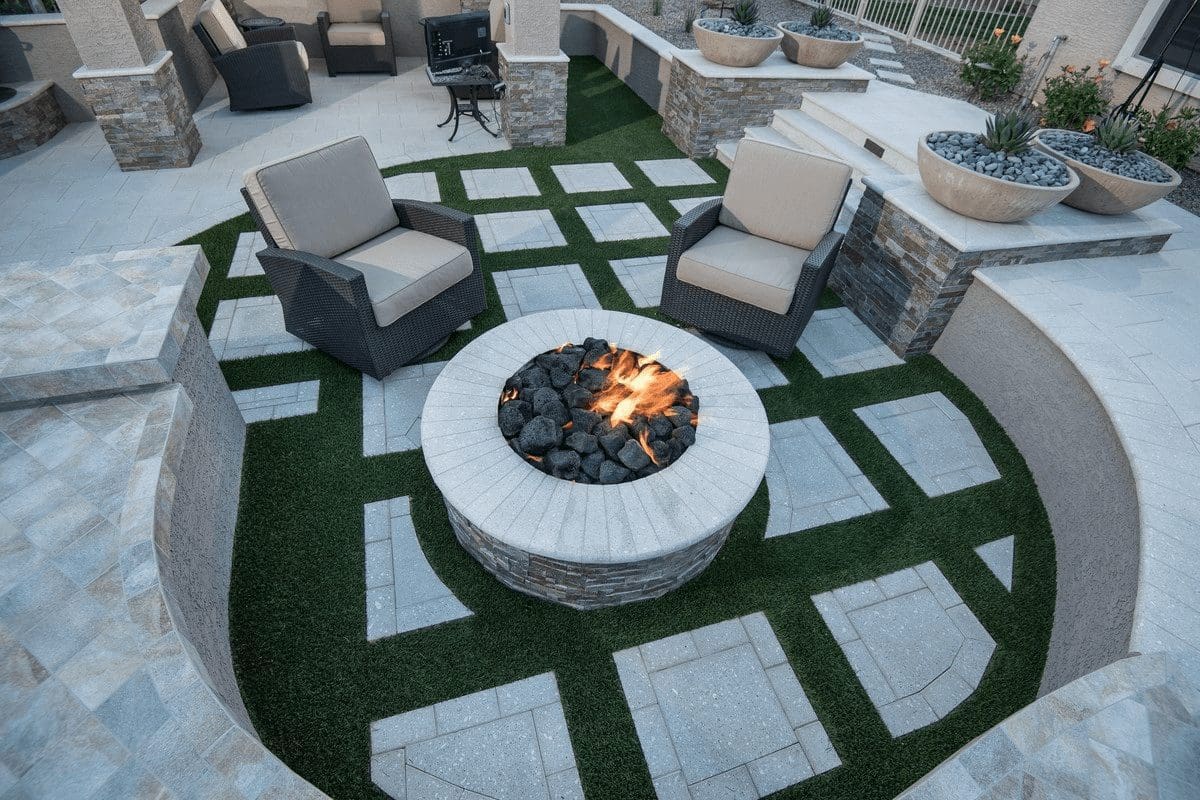 Backyard Designs: Fire Pit vs Fireplace