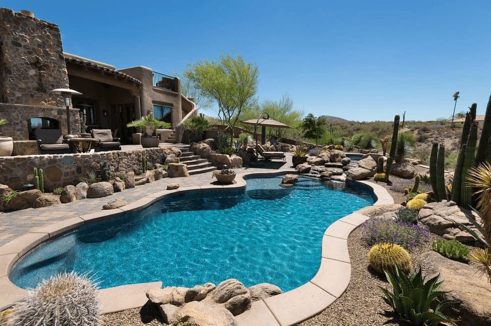 Hire a Professional Pool Builder